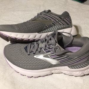 Brooks Women’s running shoe